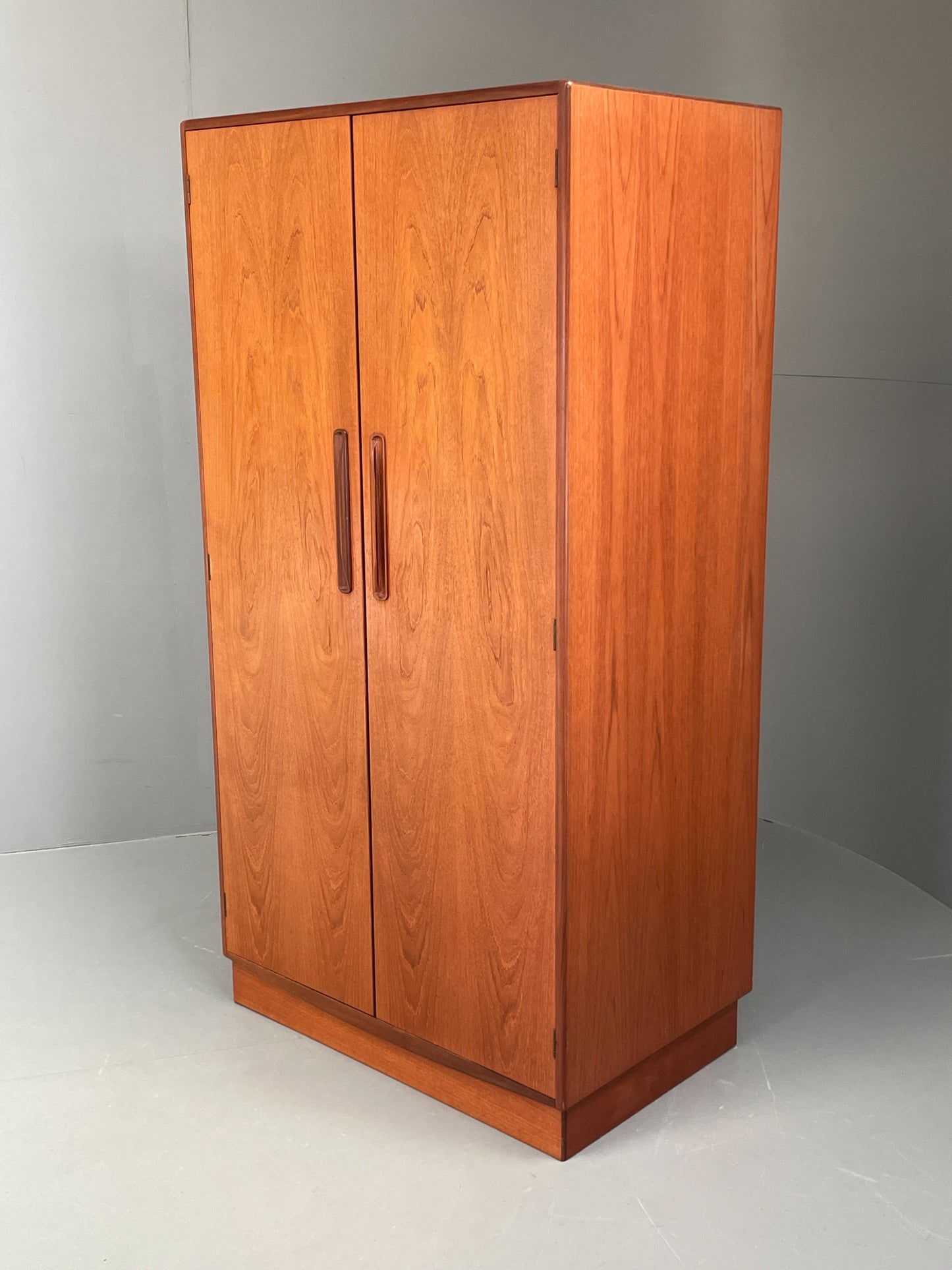 Vintage G-Plan Teak Wardrobe Clothes Rail Shelves Mid Century EB12206