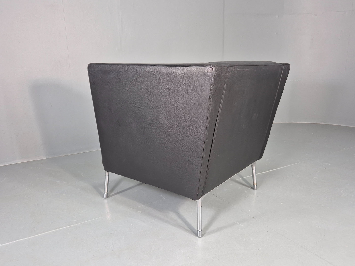 Vintage Leather Armchair Chrome Base Modern Design Orangebox Dee-01 EB12568