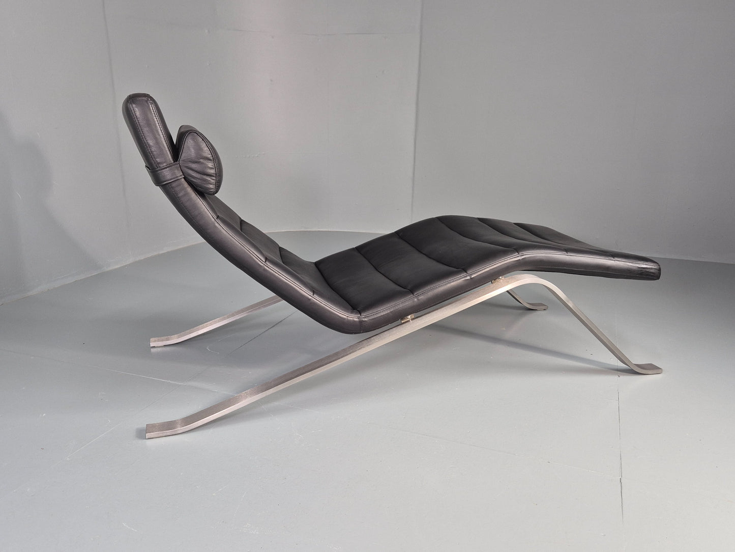 Vintage Bo Concept Chaise Longue Black Leather Brushed Steel Modern  EB12469