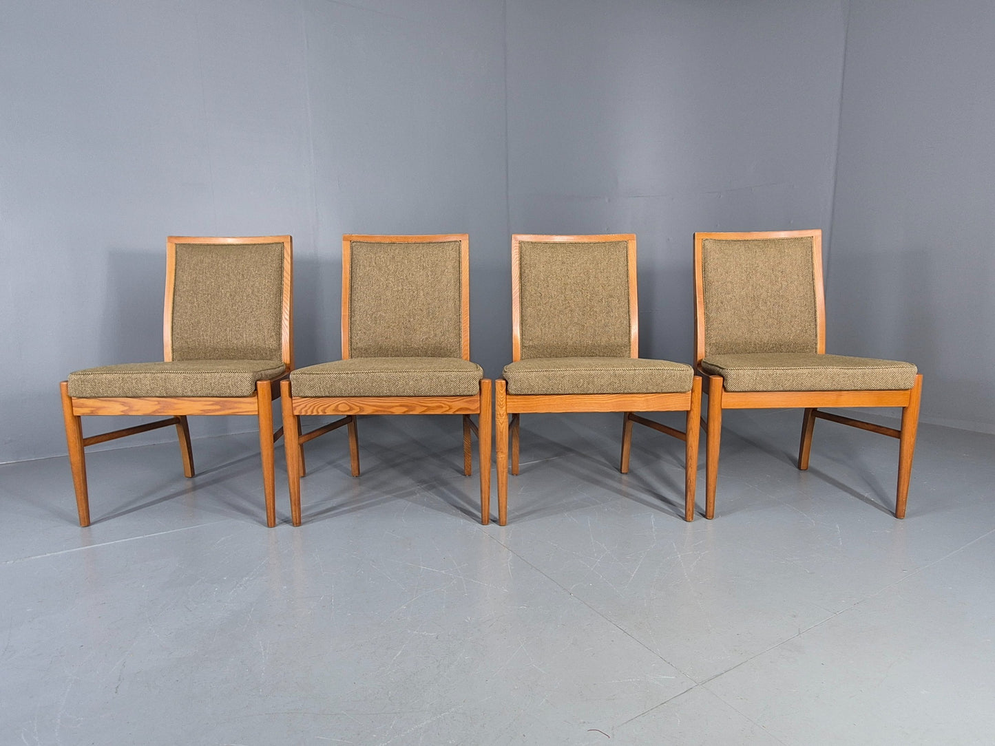 4 Vintage 1970s Elm Frame Dining Chairs Mid Century Retro Wool Seats EB12179