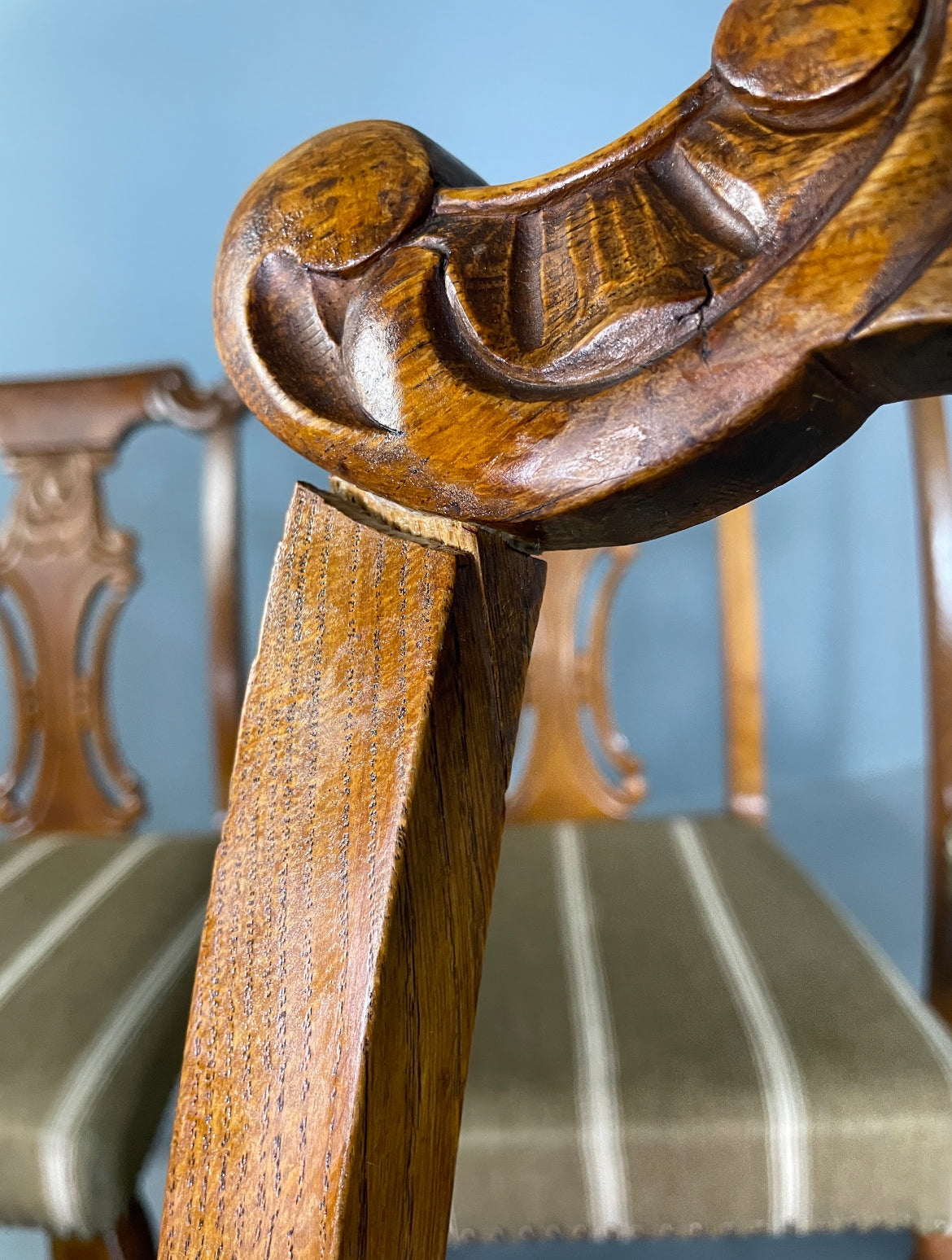 6 Vintage Antique Chippendale Style Danish Dining Chairs Walnut and Oak EB06709