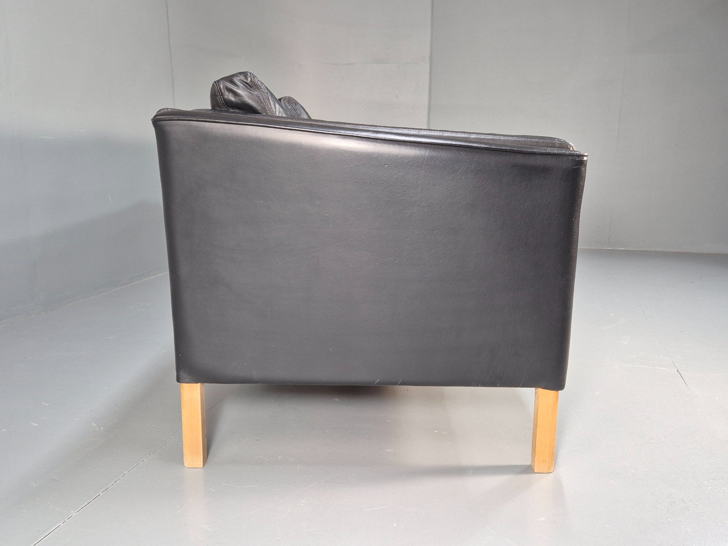 Vintage 3 Seater Sofa Black Leather and Vinyl 1980s Retro EB08616