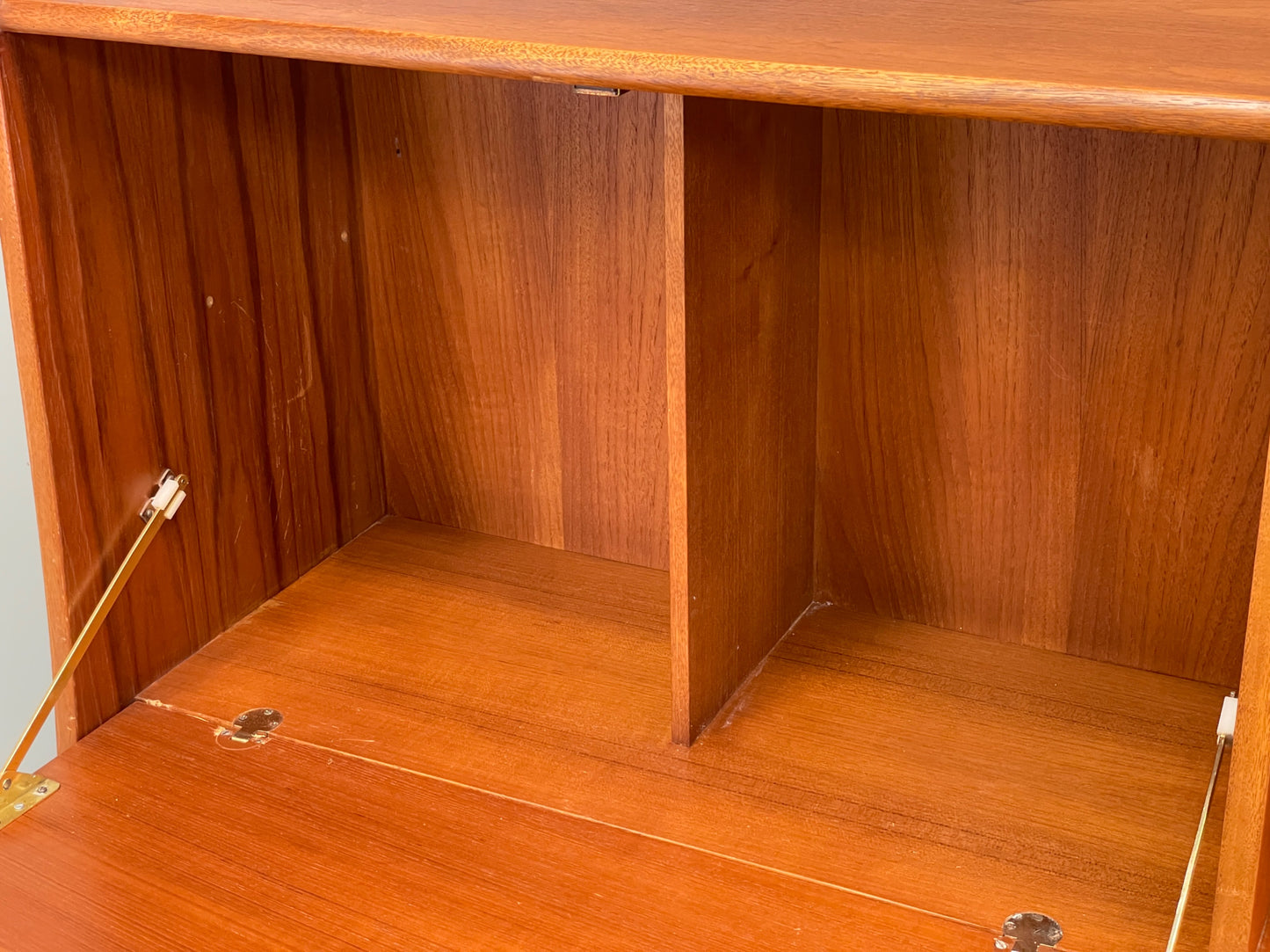 Vintage McIntosh Teak Highboard Wall Unit Shelving 1970s Retro Drawers EB12290