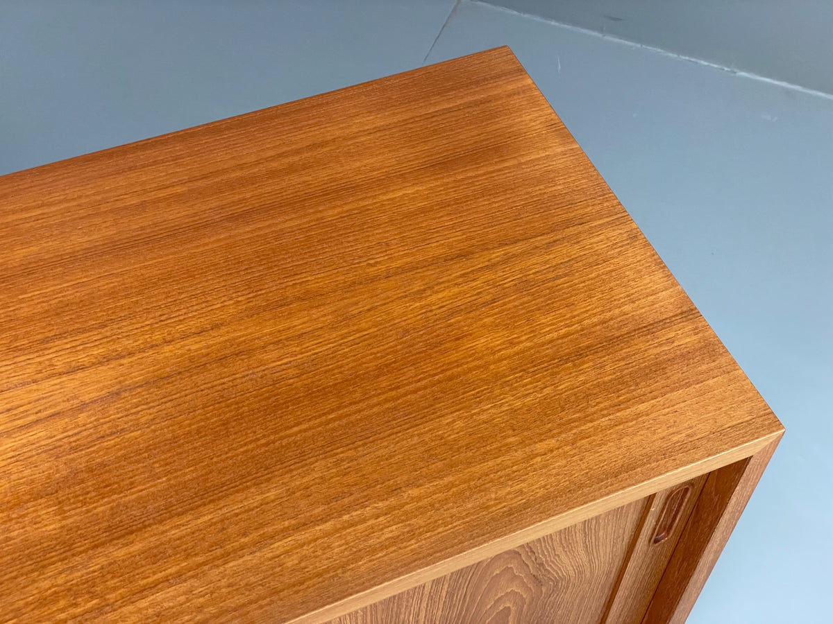 Vintage Hundevad Teak Sideboard Cabinet Danish Mid Century 1960s Shelves EB13103