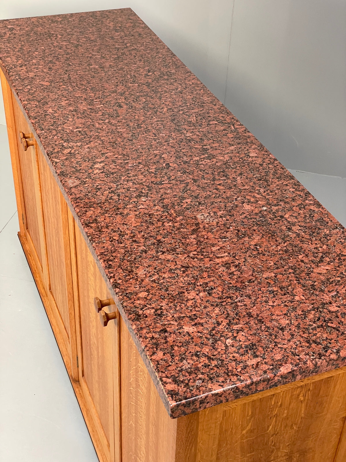 Modern Oak Granite Sideboard Solid Bespoke With Shelving Inlay EB13118