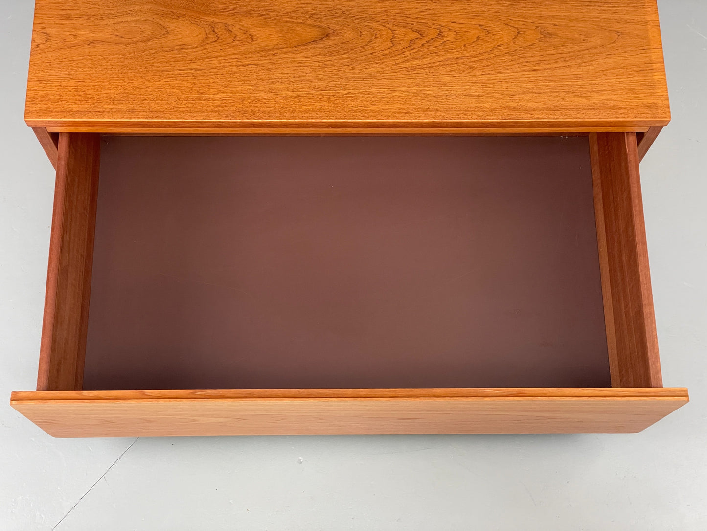 Vintage Teak Drawer TV Unit By Beaver & Tapley 1980s Retro EB12824