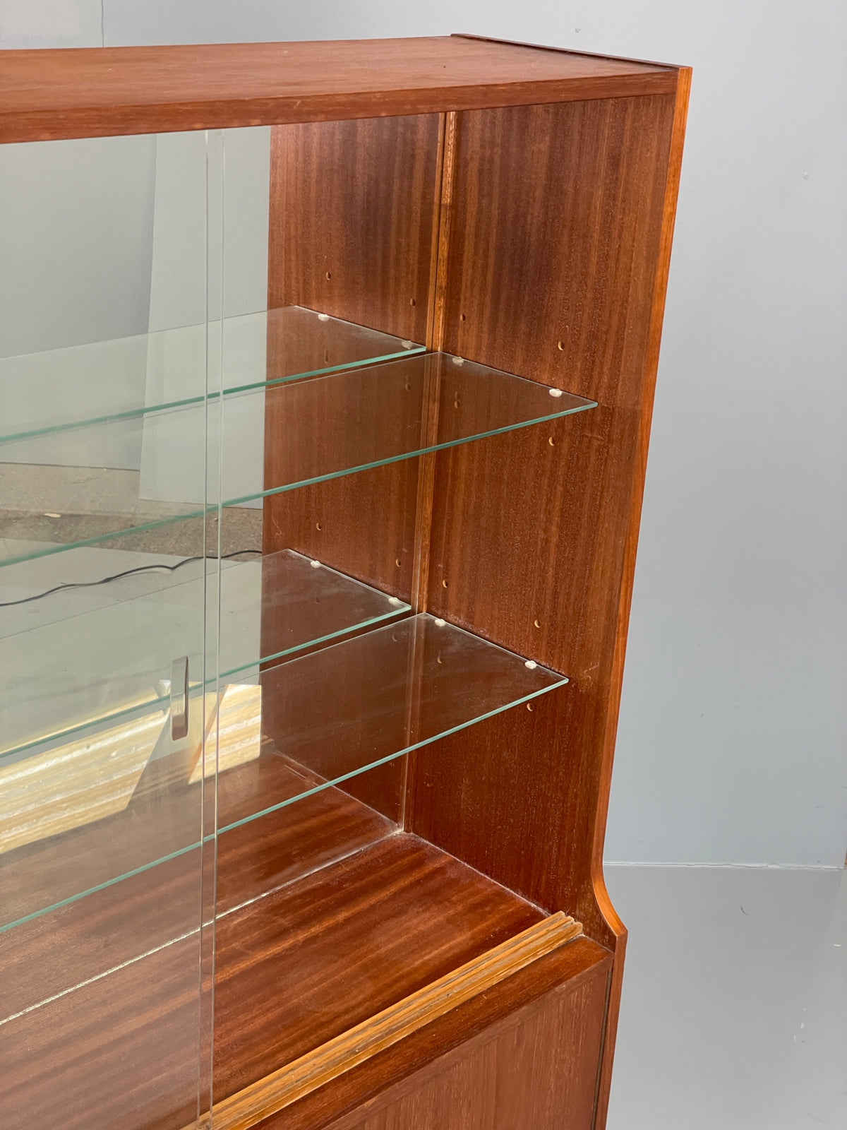 Vintage 1960s Teak Bookcase Mid Century Retro Glazed Mirrored Shelving EB13113