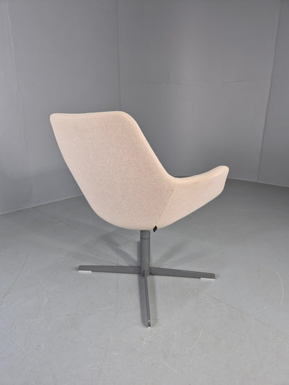 Vintage Swivel Tub Chair Hitch Mylius Modern Design Retro Cream EB12847