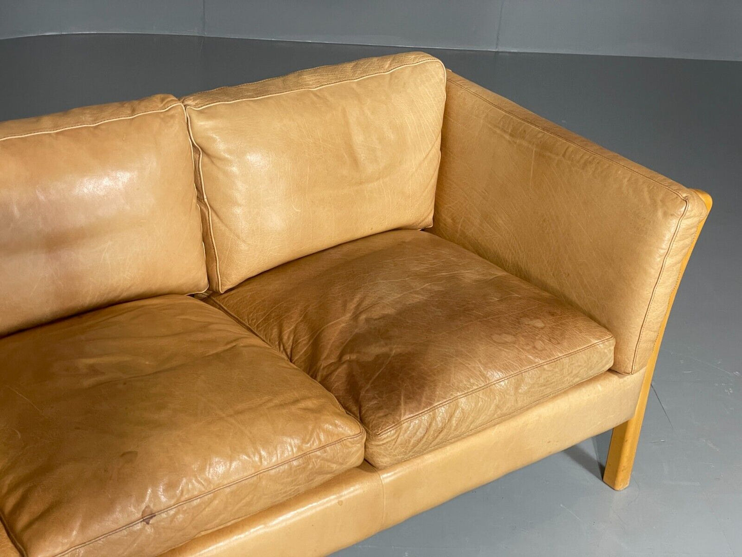 EB6370 Vintage Danish 3 Seat Sofa Tan leather Retro Mid Century Beech M3SS