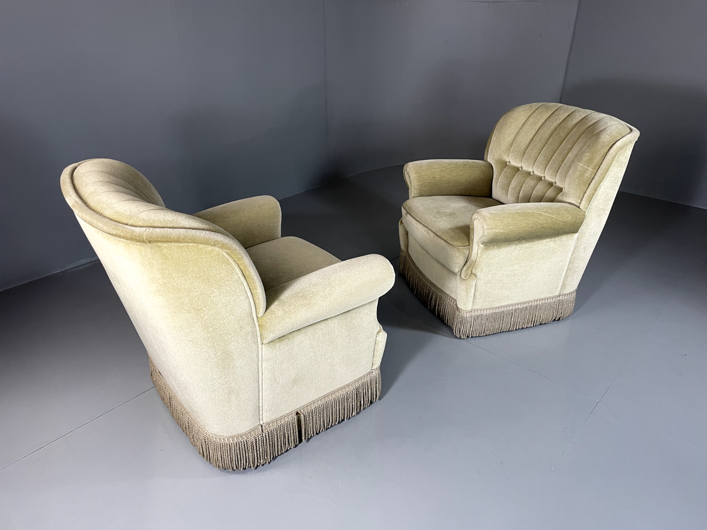 EB5505 Pair Danish 1970s, Green Lounge Chair, Vintage, Retro Tassels Kitsch VCLO