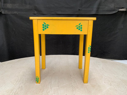 EB2859 Yellow Painted Childrens School Desk with Green Grape Stencils MWOO