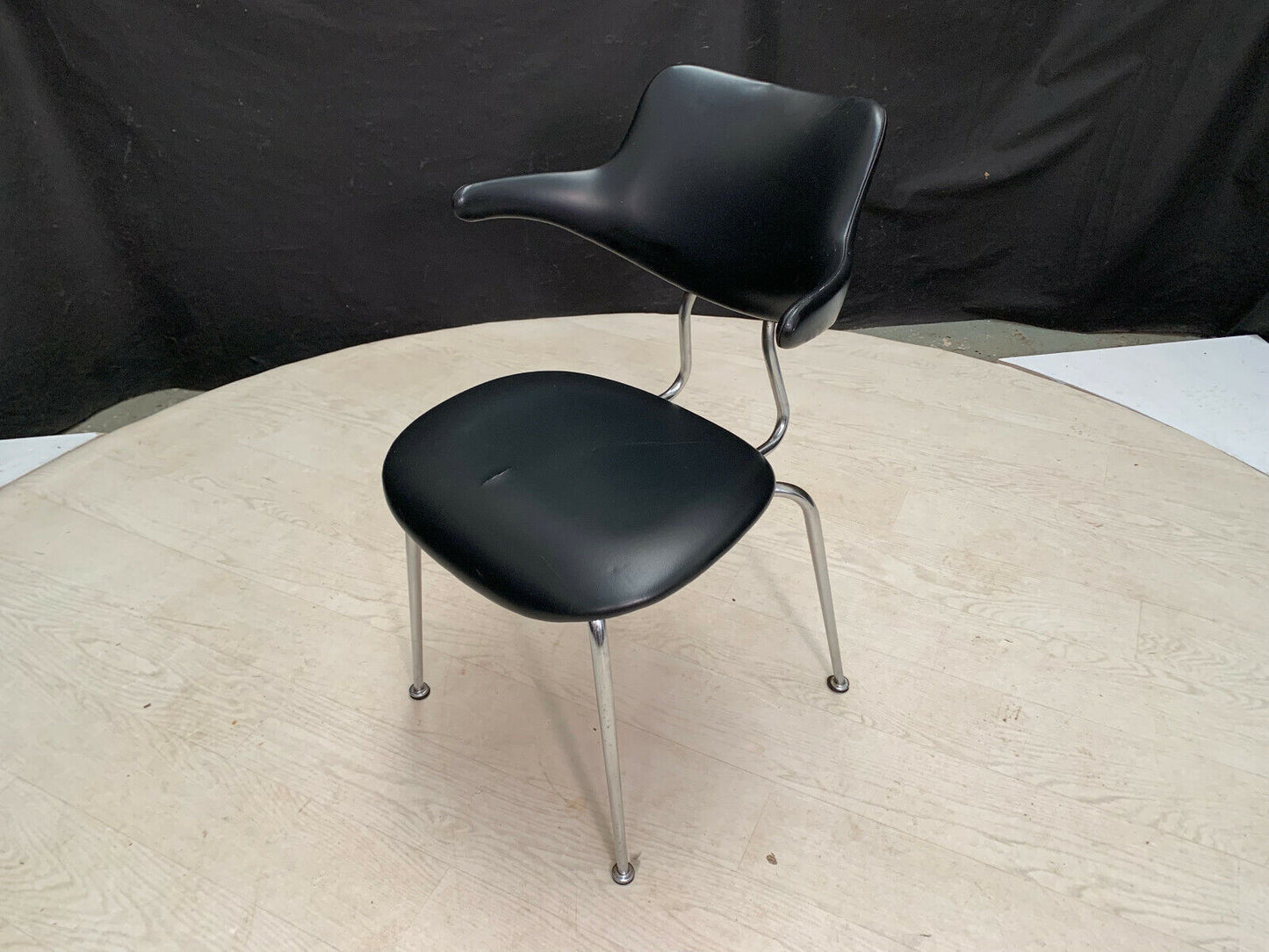 EB2552 Danish Chromed Steel & Black Vinyl Chair Mid-Century Modern MDIN