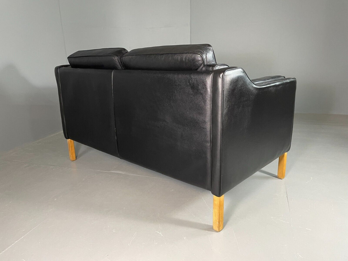 EB6641 Vintage Danish 2 Seat Sofa Black Leather Mogensen Style Retro MCM M2SS