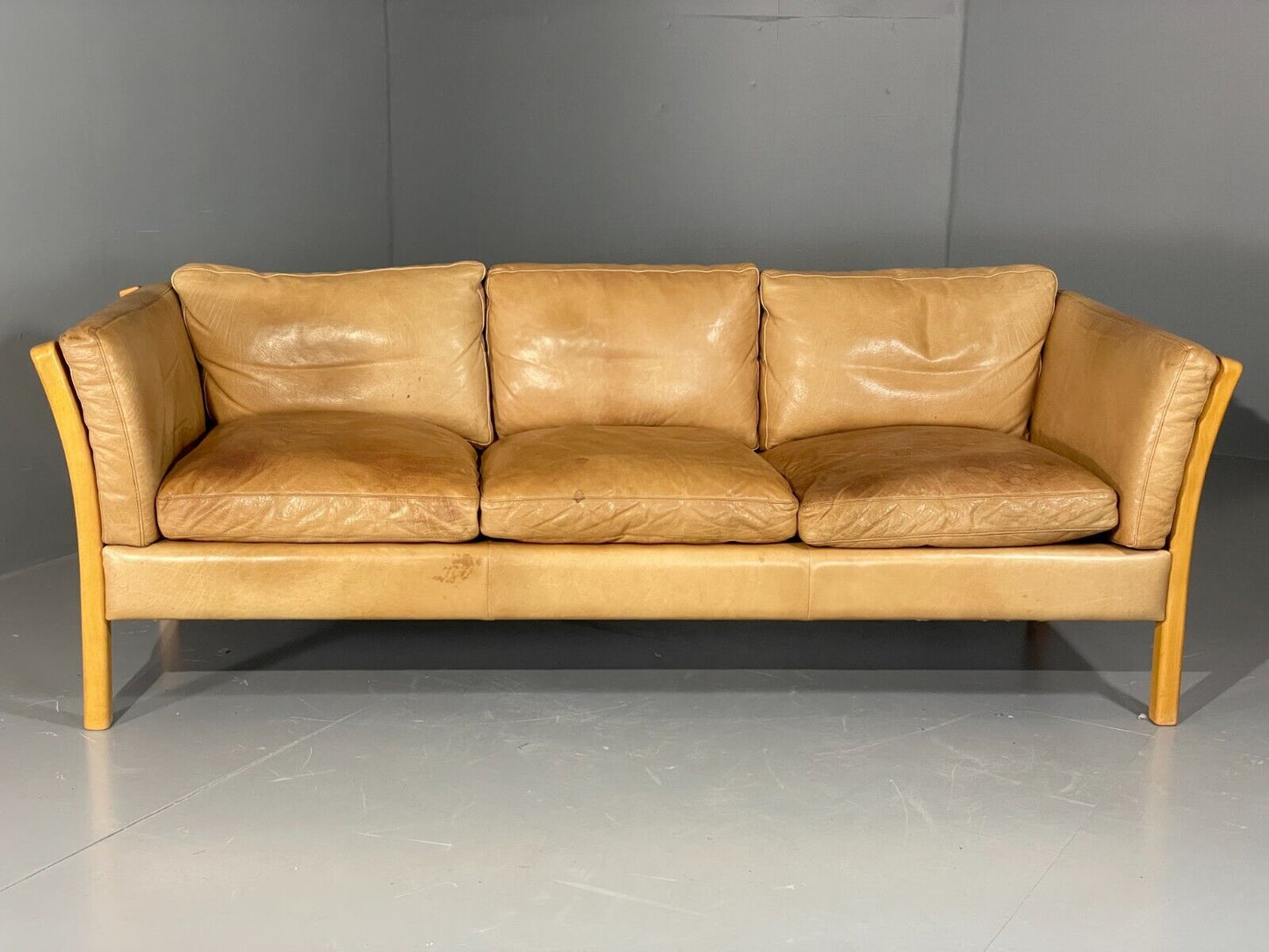 EB6370 Vintage Danish 3 Seat Sofa Tan leather Retro Mid Century Beech M3SS