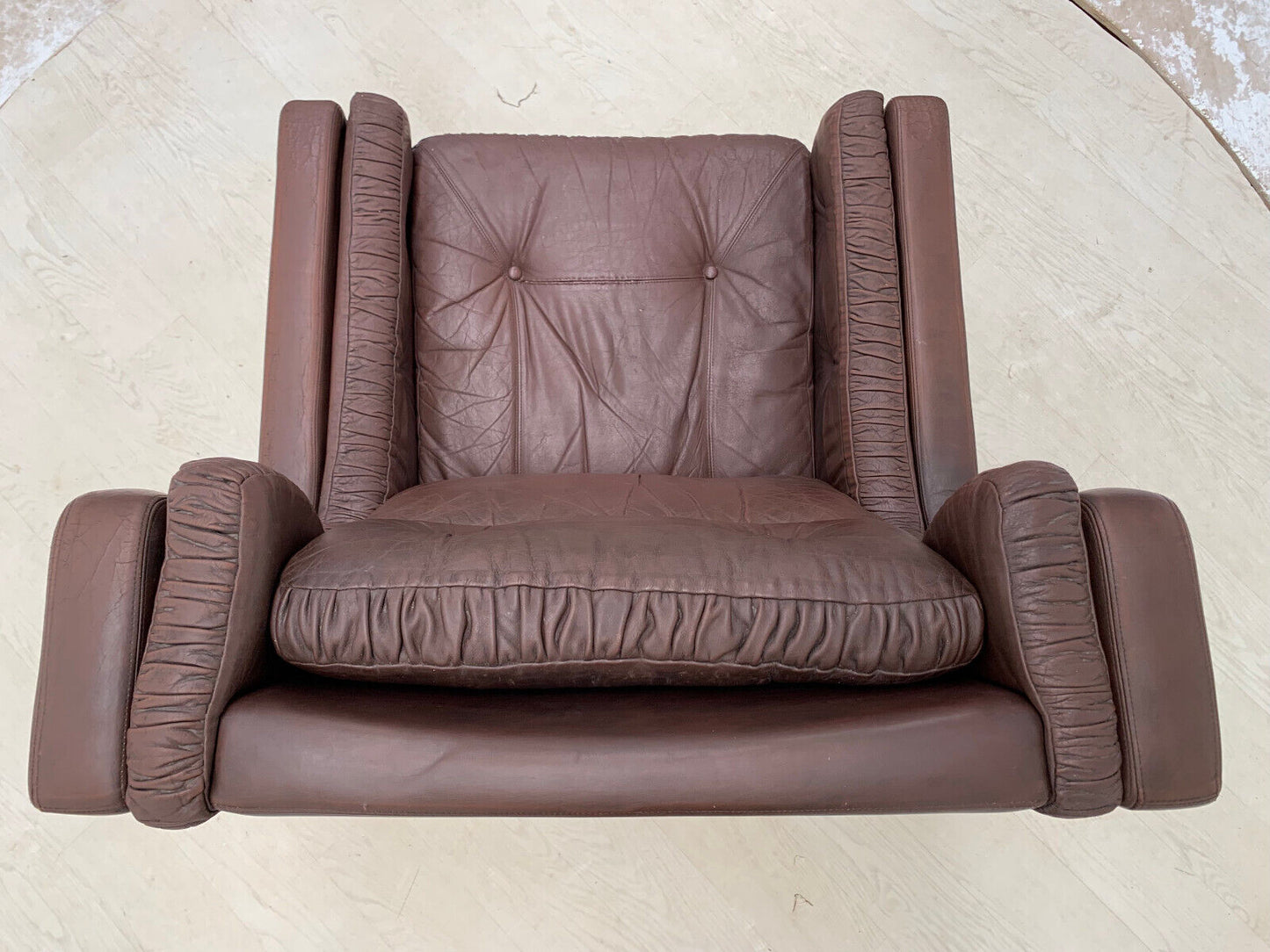 EB3191 Danish Brown Leather Winged-Back Arm Chair Mid-Century Modern Lounge MNOR