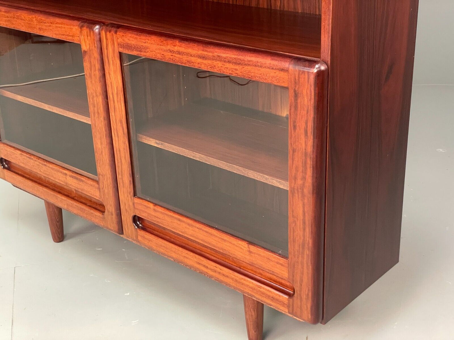 EB6845 Vintage Danish Rosewood Display Cabinet Retro 1980s MWOO