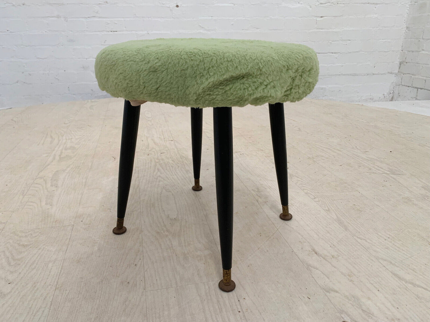 EB3884 Danish Green Faux Fur Footstool with Black Legs Retro Vintage MFOO