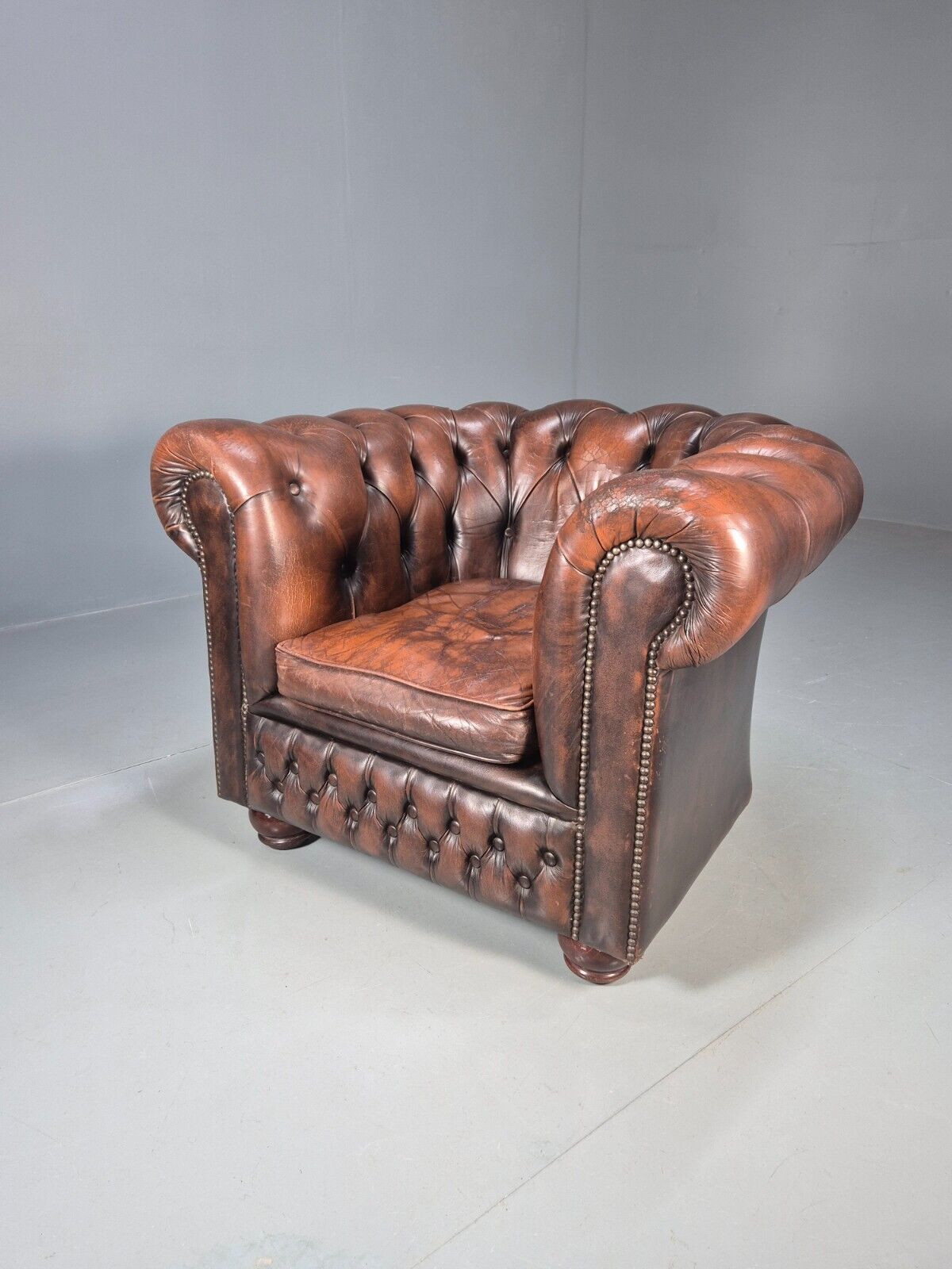 Vintage Chesterfield Club Chair Brown Deep Buttoned Leather EB8520 VLEA