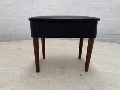 EB3148 Danish Black Vinyl Hobby Box on Turned Teak Legs Retro Vintage MFOO