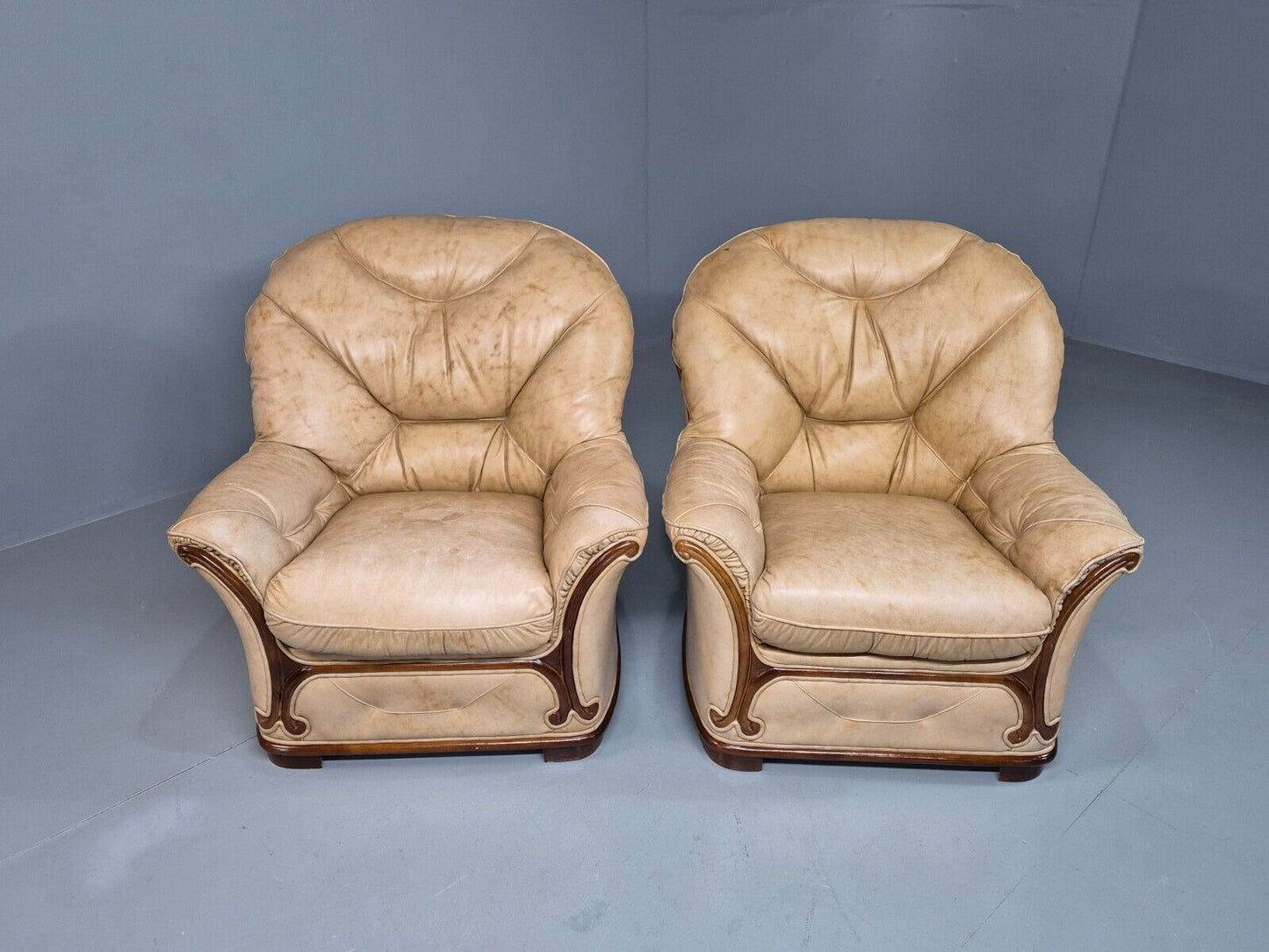 2 Vintage Danish Lounge Chairs Beige Leather Wood Trim 1990s BeEB8287 VLEA