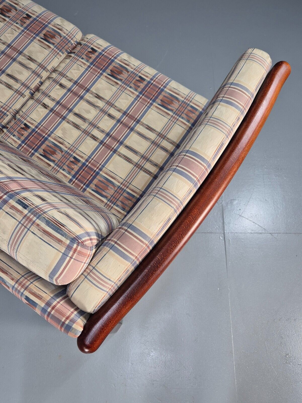 Vintage Danish 2 Seat Sofa Tartan Cotton Wood Frame Stouby 1980s MCM EB8598 M2SS