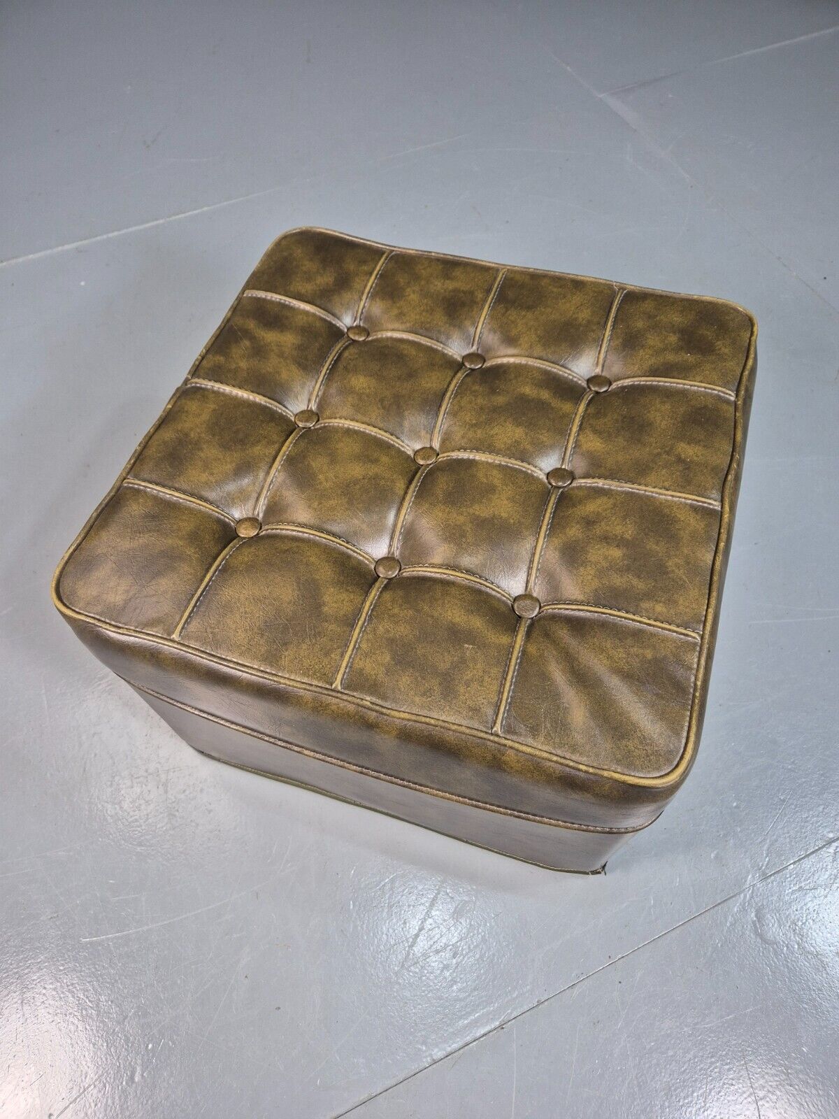 Vintage Footstool Ottoman Pouffe Green Vinyl Chesterfield Retro 1970 EB8225 MFOO