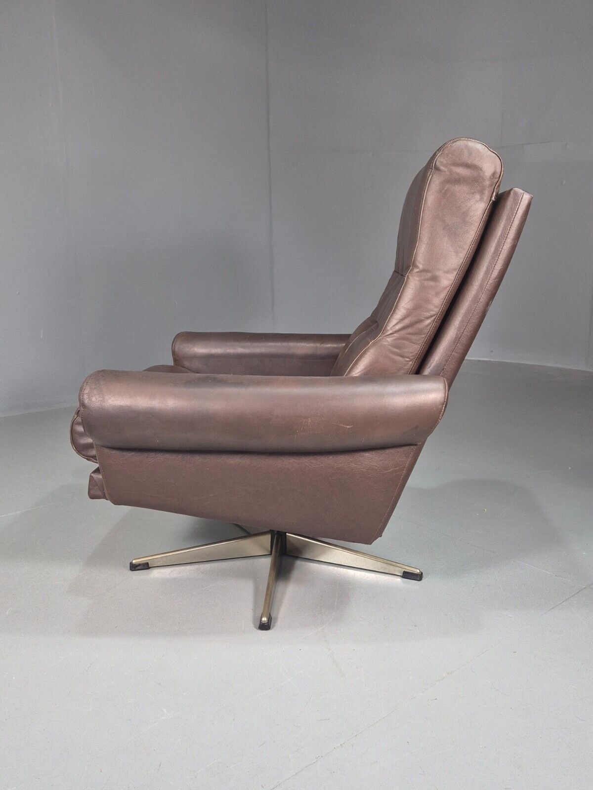 Vintage Danish Swivel Chair Brown Leather 1970s Retro MCM EB7780 MSWI