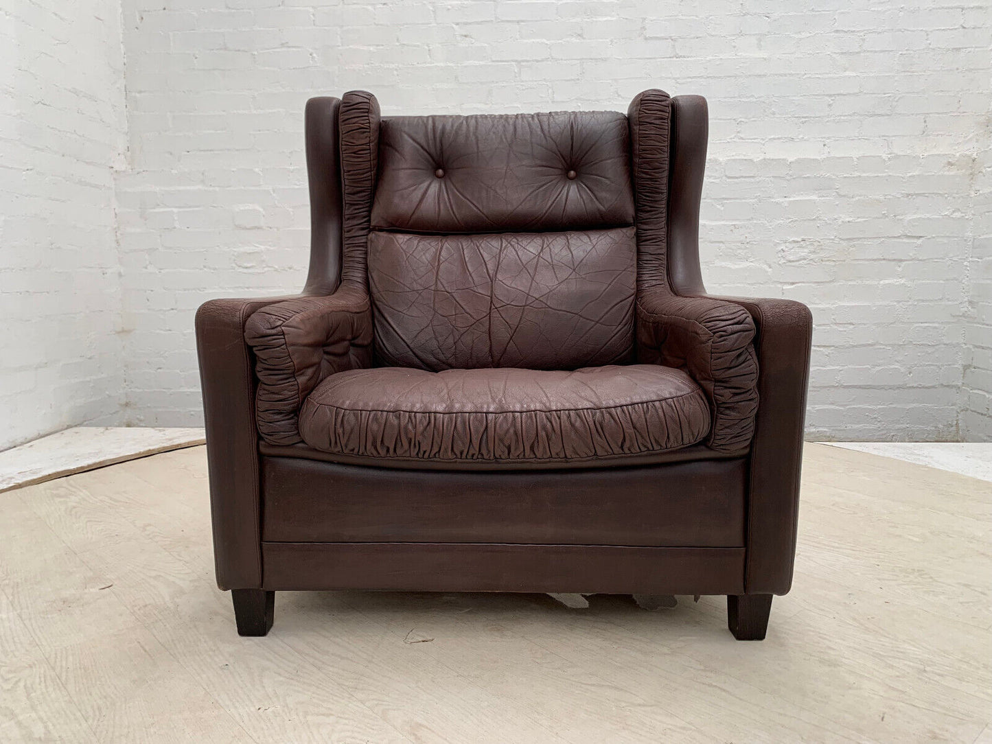 EB3191 Danish Brown Leather Winged-Back Arm Chair Mid-Century Modern Lounge MNOR