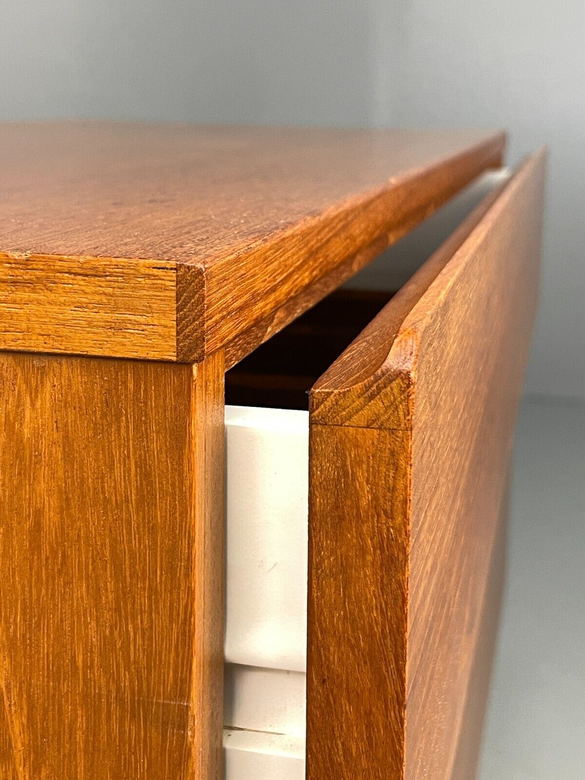 Vintage Small Teak Chest Of Drawers By Beaver & Tapley EB7966 MWOO