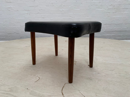 EB3149 Danish Black Vinyl Footstool on Turned Teak Legs Vintage Retro MFOO