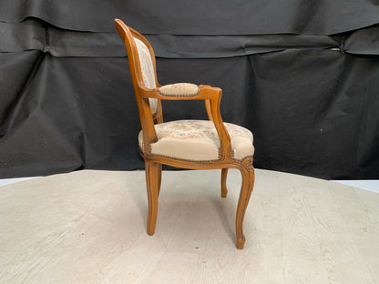 EB2516 Danish Carved Beech & Tapestry Style Cream Wool Chair Vintage VCAR