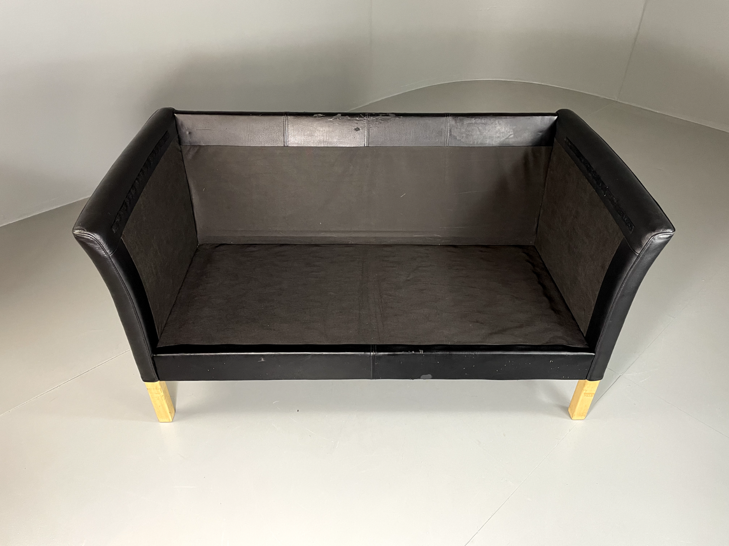 EB5698 Vintage Danish 2 Seat Black Leather and Vinyl Sofa, Retro, MCM M2SS