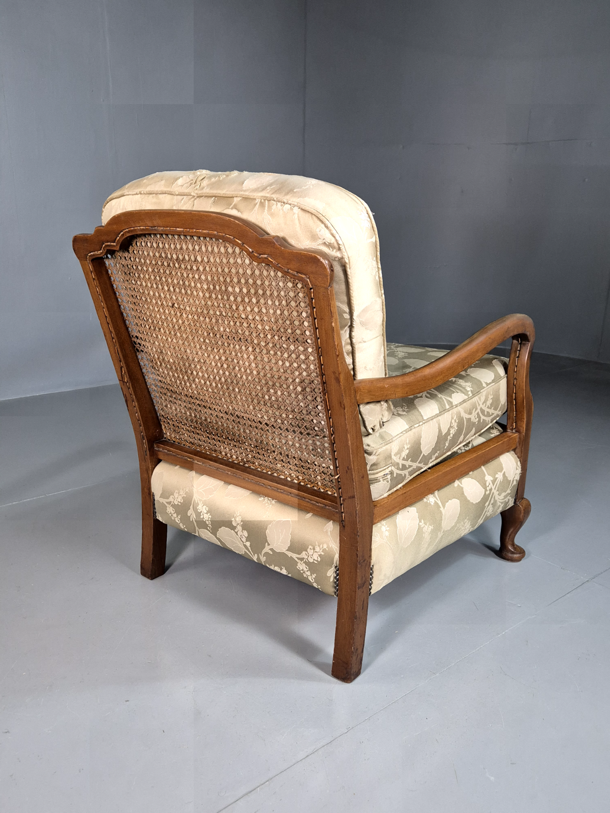 EB7360 Vintage Lounge Chair Bergere Back Mahogany Frame Antique 1920s VCHA