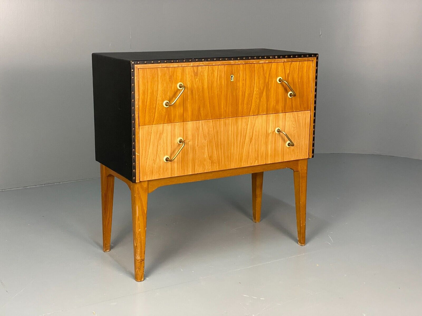 Vintage Danish Small Oak & Studded Vinyl Chest Of Drawers 1950s EB7954 MWOO