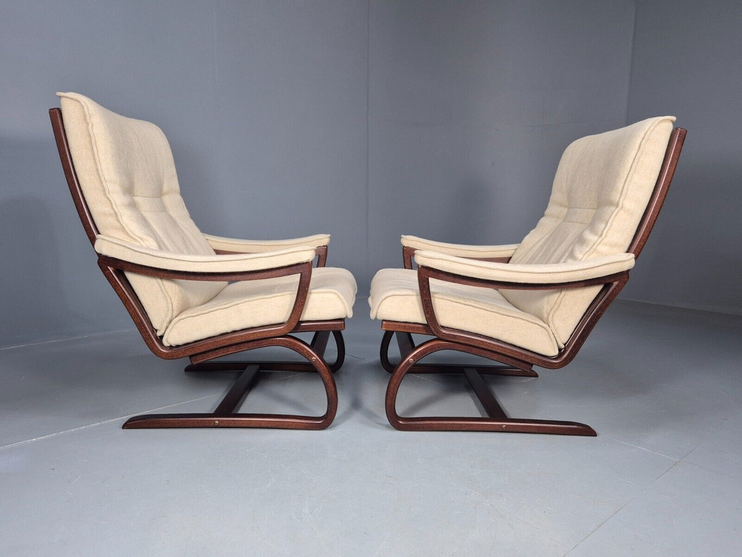 2 Vintage Danish Lounge Chairs Cream Wool Bentwood 1980s Retro MCM EB8540 MBEN