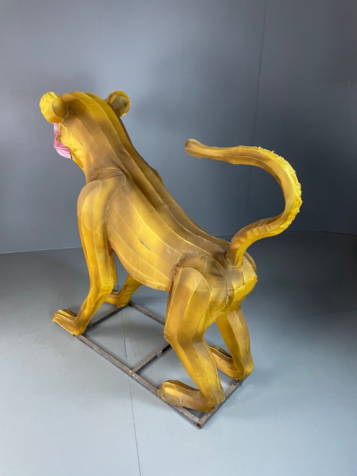 EB5002 Oversized Monkey Sculpture, Indoor/Outdoor, One off,  VWOO