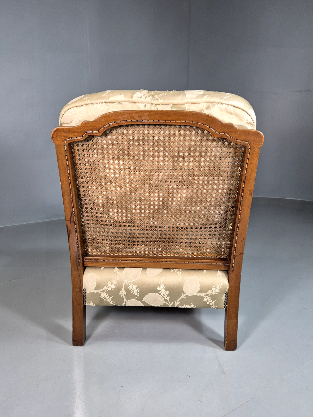 EB7360 Vintage Lounge Chair Bergere Back Mahogany Frame Antique 1920s VCHA