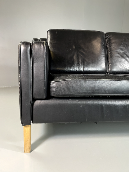 EB5864 Danish Vintage Three Seat Black Leather Sofa, Mogensen, MCM, Retro, M3SS