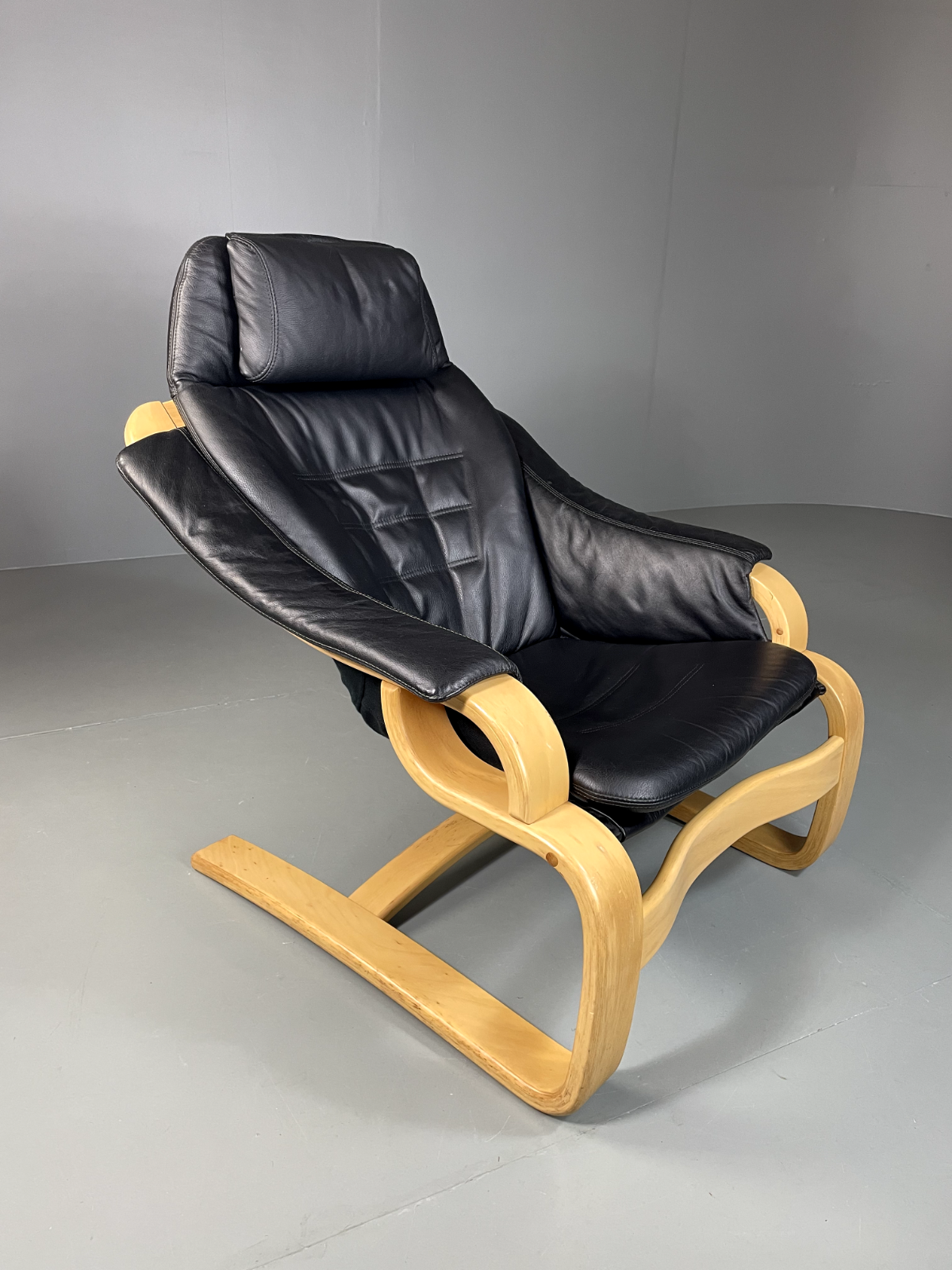 EB5333 Vintage Danish Leather Skippers Lounge Chair, Apollo style, Retro, MBEN