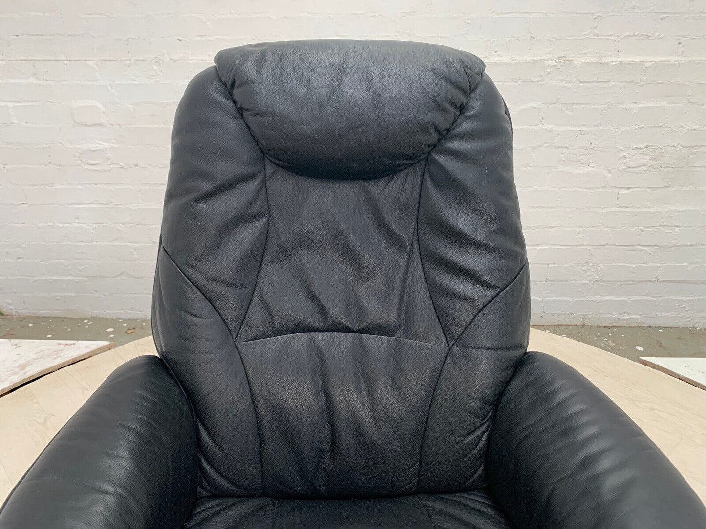 EB3192 Black Leather & Vinyl Reclining Swivel Chair with Splayed Beech Base MSWI