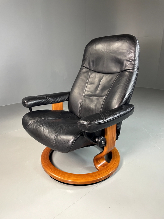 EB6225 Vintage Norwegian Swivel  Chair Black Leather Ekornes Stressless MSWI