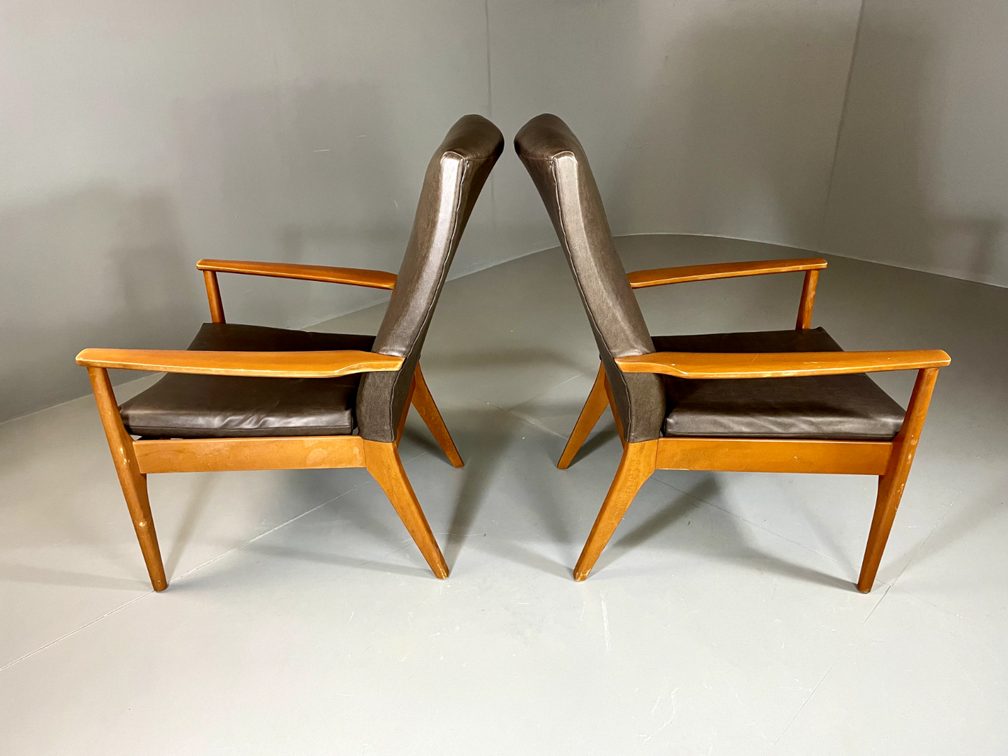 EB6264 2 Parker Knoll PK988/1023 Lounge Chairs, Beech, Vinyl, MCM, Retro, MNOR