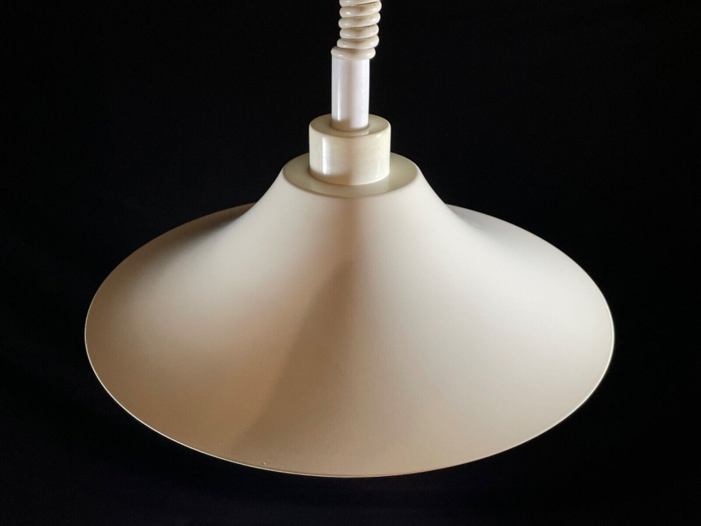 EB5087 Danish Mid Century White Aluminium Pleated Light Pendent, MCM Retro  LCLW