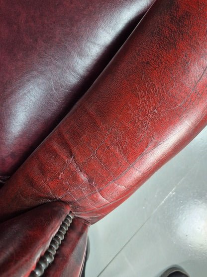 Vintage Wing back Lounge Chair Red Leather Chesterfield Queen Anne EB7806 VCHE