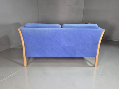 EB7333 Vintage Danish 2 Seat Sofa Blue Wool Beech Frame 1980s Retro MCM M2SS