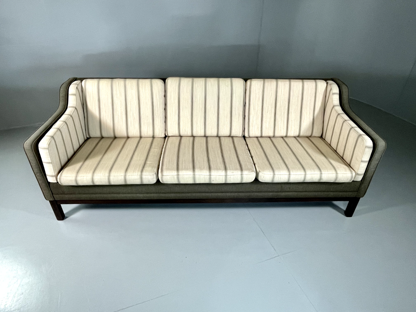 EB5544 Vintage Danish 3 Seat Sofa, Wool Upholstery, Mogensen Style, MCM M3SS