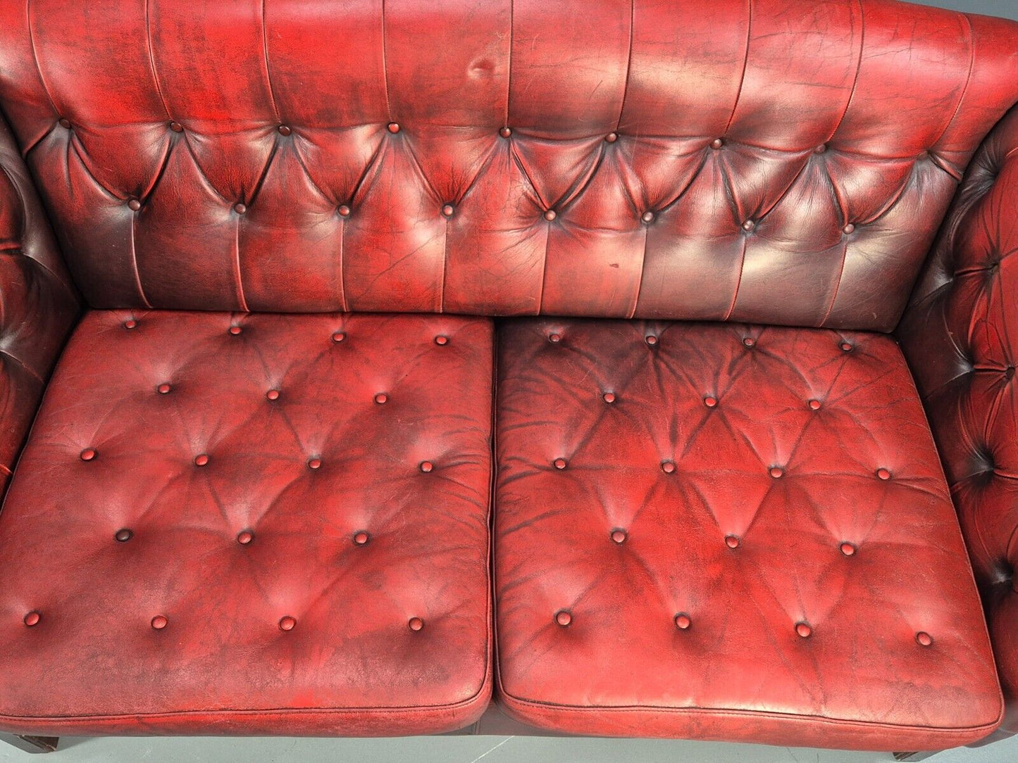 Vintage Danish 2 Seat Sofa Red Leather Chesterfield Style Retro EB8574 VCHE