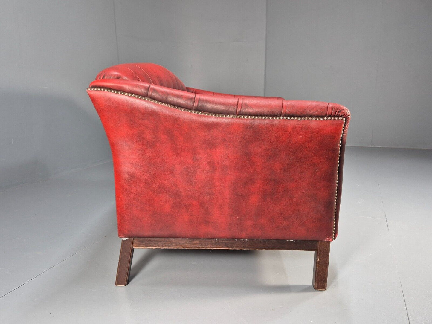 Vintage Danish 2 Seat Sofa Red Leather Chesterfield Style Retro EB8574 VCHE