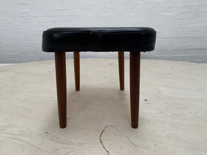 EB3149 Danish Black Vinyl Footstool on Turned Teak Legs Vintage Retro MFOO