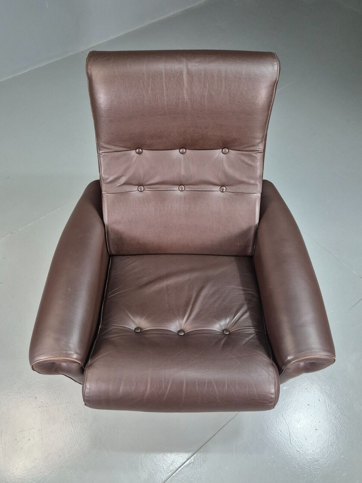 EB7475 Vintage Danish Swivel Chair Brown Leather 1970s Retro MCM MSWI